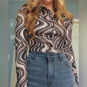 swirl brown long sleeve crop top